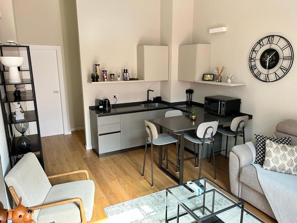 "Mel'S House" - Duomo District - Milano Centro - Universita מראה חיצוני תמונה