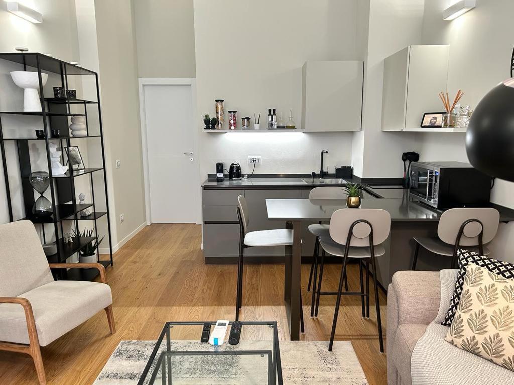 "Mel'S House" - Duomo District - Milano Centro - Universita מראה חיצוני תמונה